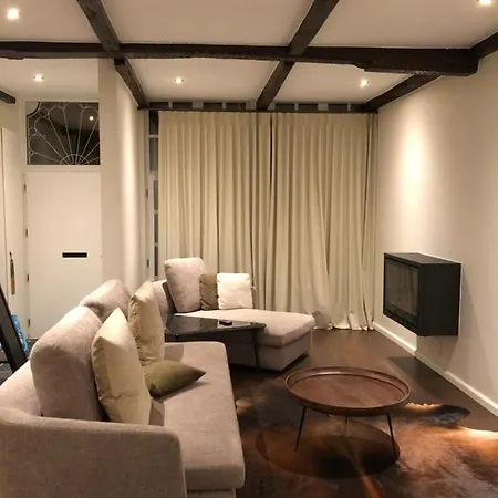 Entire House In Centre Of *