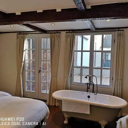 Furnished Professional House -3 Month Minimum Feriehus Gent